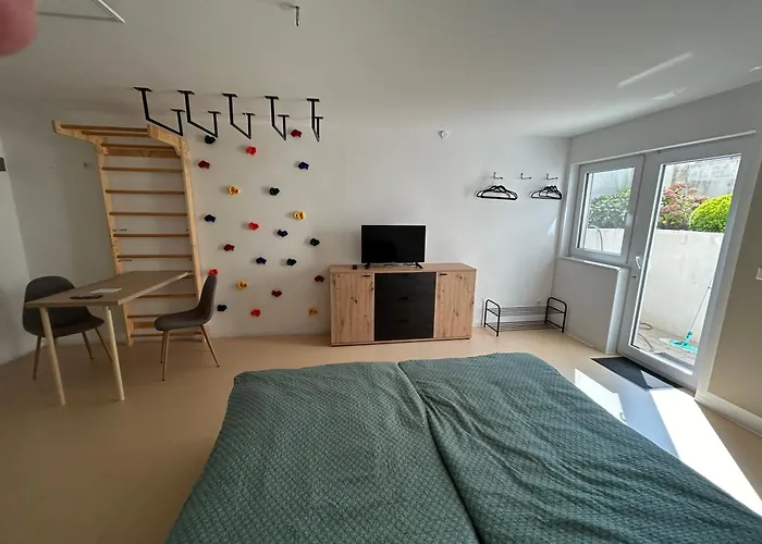 Inspirierendes Sport-Motto-Zimmer In Bad Friedrichshall Naehe Lidl Audi