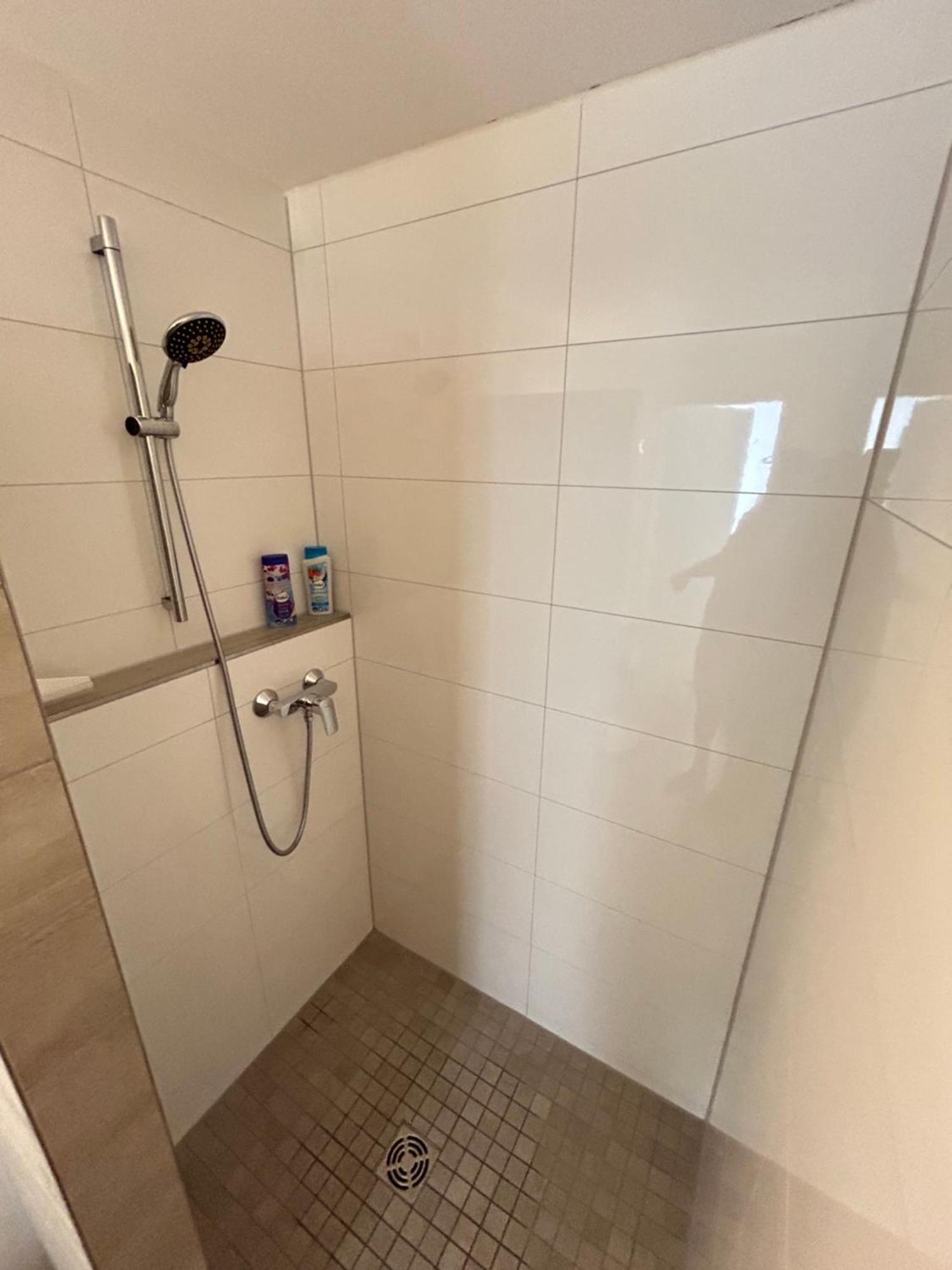 Inspirierendes Sport-motto-zimmer In Naehe Lidl Audi Apartment